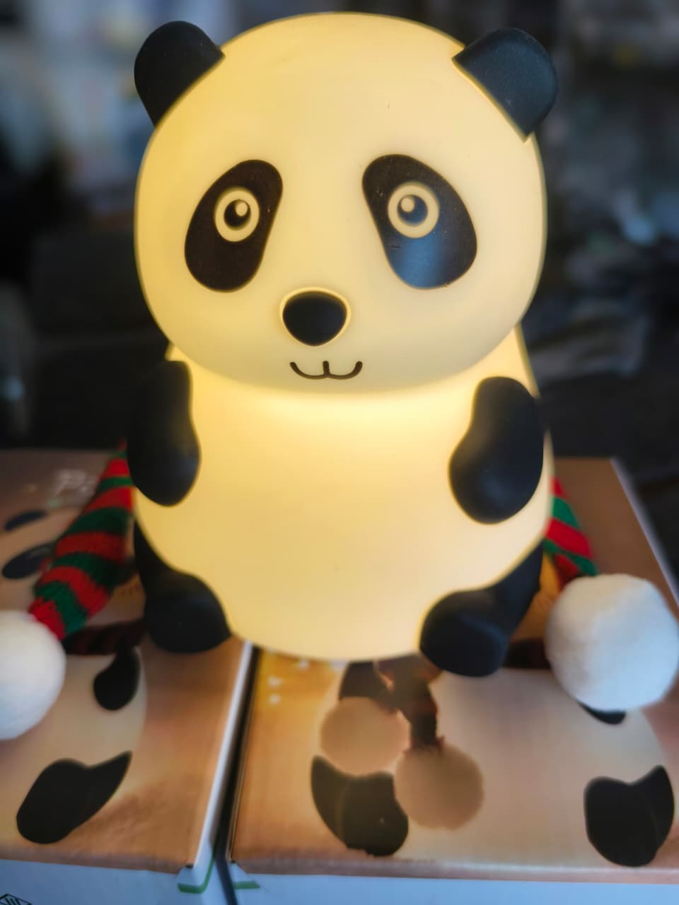 Rechargeable Silicone Panda Night Light for Kids | 7-Color LED Changing Lamp |Adorable Room Decor & Gift for Toddlers, Teens, & Valentine's Day Present|Soft BPA-Free Nightlight| Multicolour